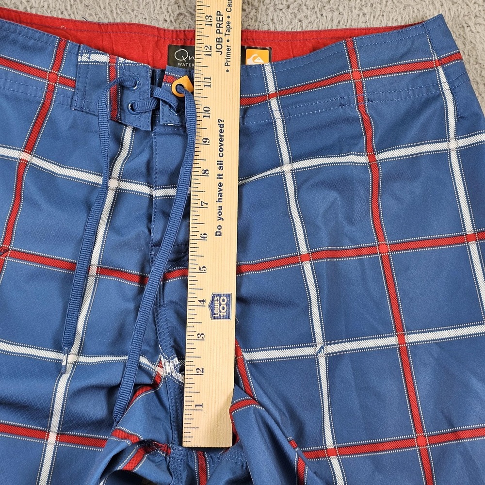 Quiksilver Waterman Board Shorts Mens 32 Blue Plaid Cargo Swim Trunks Pocket - Picture 5 of 10